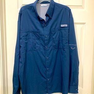 Men’s Columbia shirt